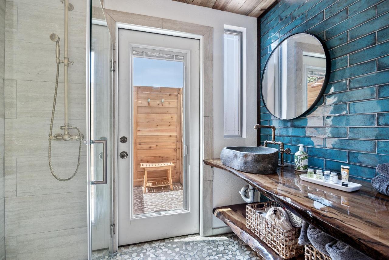 Romantic Tiny Luxury Retreat W Heated Pool, Sauna N Outdoor Shower In Wimberley 10 Acres Exteriör bild