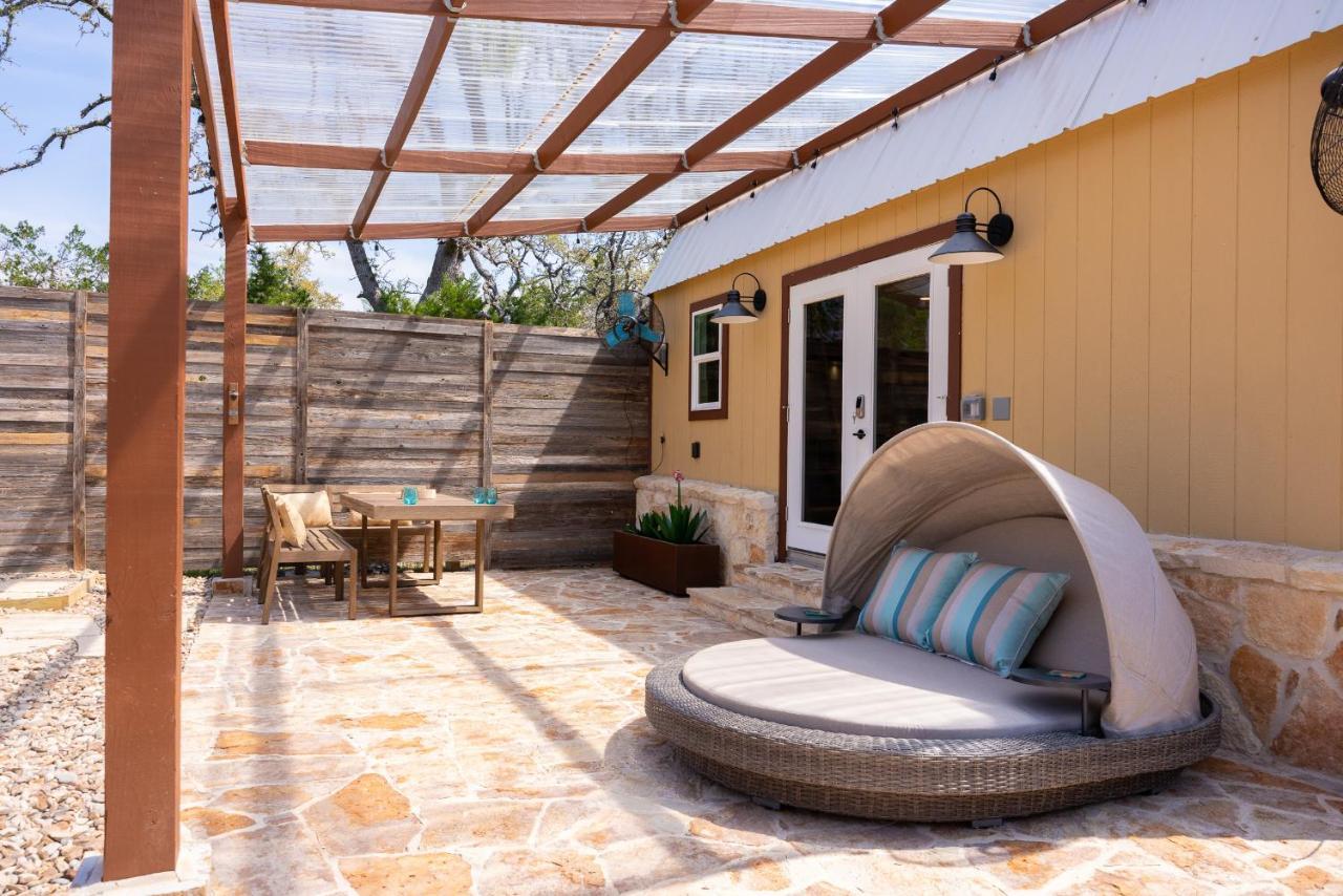 Romantic Tiny Luxury Retreat W Heated Pool, Sauna N Outdoor Shower In Wimberley 10 Acres Exteriör bild