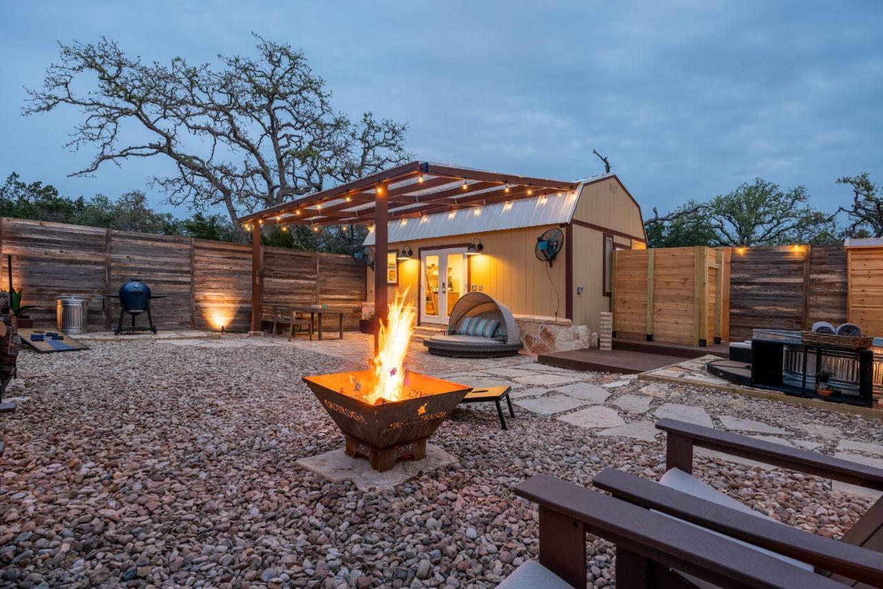 Romantic Tiny Luxury Retreat W Heated Pool, Sauna N Outdoor Shower In Wimberley 10 Acres Exteriör bild